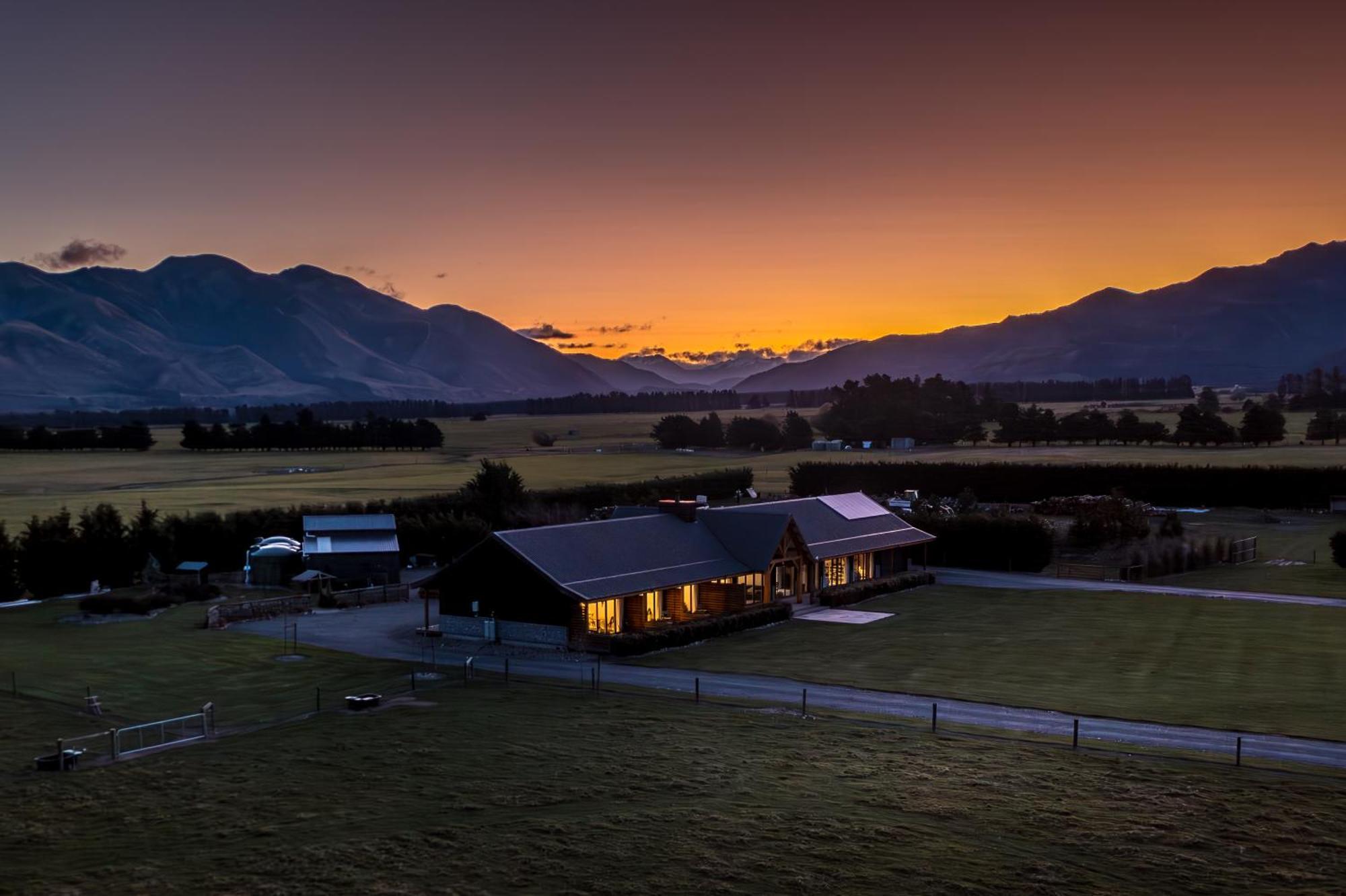 Hanmer High Country Views Villa แฮนเมอร์สปริงส์ ภายนอก รูปภาพ